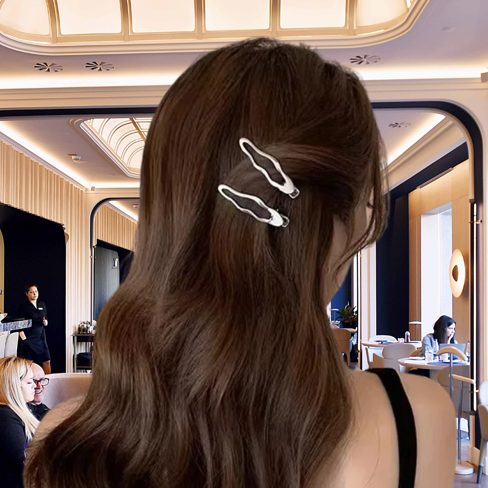 barrette cheveux femme porte pour aller mange restaurant