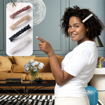 barrette cheveux femme noir dans salon pointe du doigt barrettes